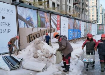 Порядка 35 тысяч человек: как прошла масштабная уборка в Астане