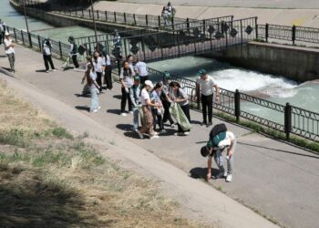 Молодежь и представители старшего поколения поддержали экологическую эстафету «Алматы Жазы» в рамках акции «Таза Қазақстан»