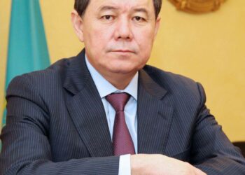 Экс-акима Жамбылской области приговорили на 12 лет