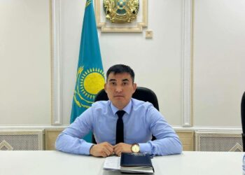 Акима Кандыагаша оштрафовали за избиение любовницы