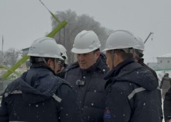 «Алматы задыхается»: министр энергетики потребовал ускорить перевод ТЭЦ на газ