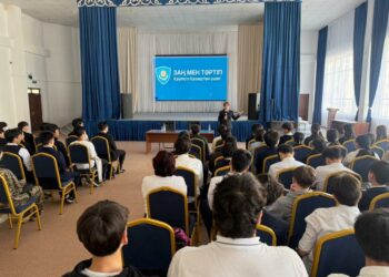 «Закон и порядок»: лекцию о цифровой безопасности провели для столичных школьников